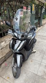 sh 125