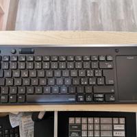 tastiera wireless con  touchpad rapoo