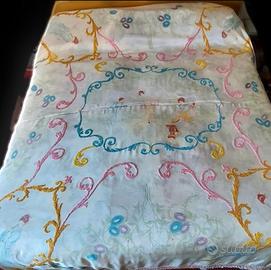 Antico copriletto per letto una piazza e mezzo