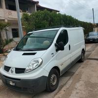 Renault trafic motore 2.0 dCi da 115 cavalli