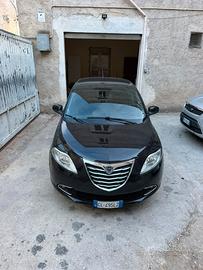 Lancia Y