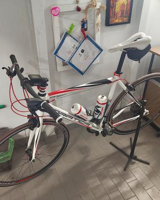 bici da corsa ibrida 