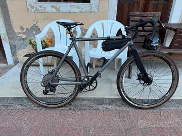 Gravel custom - Setup bilepacking - Taglia L