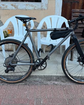 Gravel custom - Setup bilepacking - Taglia L