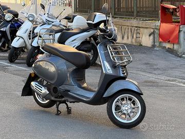 Vespa 125 Touring
