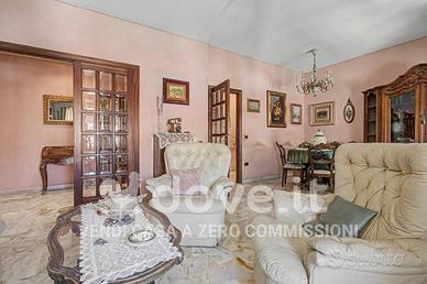 Appartamento di 124 m² con 4 locali a Napoli