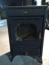 Stufa a legno