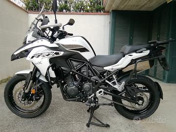 Moto Benelli TRK502X
