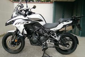 Moto Benelli TRK502X