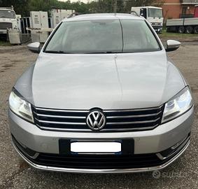 VOLKSWAGEN Passat Var. 1.6 TDI DSG Comfort. BM.T