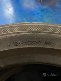 Gomme estive 225/45 R17