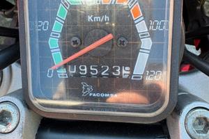 HM 50 derapage