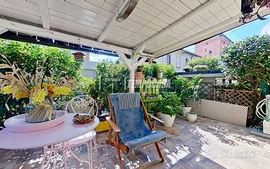 Bilocale con taverna, giardino e box