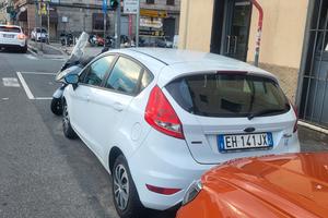 Stupenda Ford Fiesta