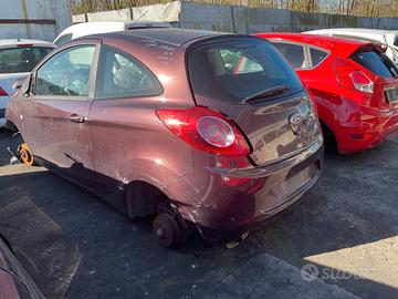 Posteriore Ford KA per ricambi