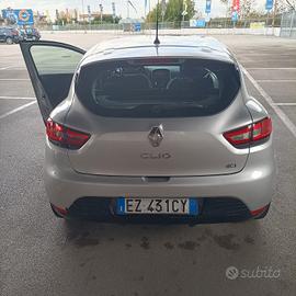 Auto Renault Clio