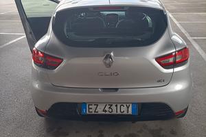 Auto Renault Clio