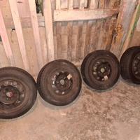 175/65R14 con cerchi Kia Hyundai