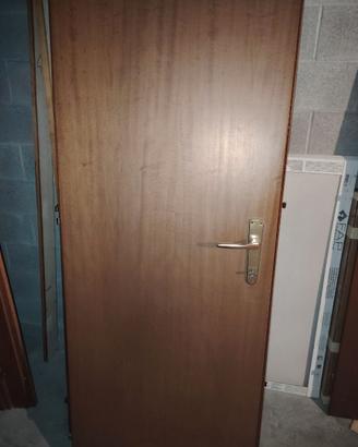 Porte interne legno colore ciliegio, prezzo sconto