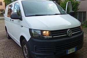 Furgone Volkswagen T5 2015