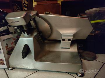 Affettatrice professionale 380 Volts