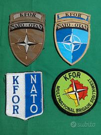 quattro stemmi in tessuto militare 