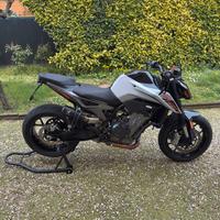 KTM Duke 790 L 35kw