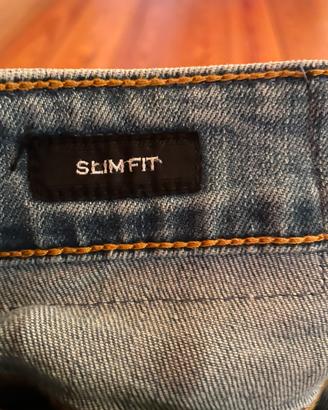 Jeans corti Dacth