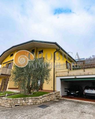 Villa di 293 m² con 4 locali e box auto doppio a P