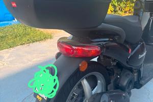Scarabeo 50