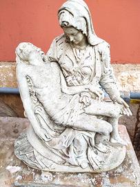 Pietà in polvere di marmo 