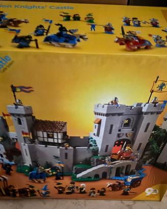 LEGO 10305 – Lion Knights’ Castle