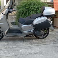 Scooter da turismo Scarabeo 500