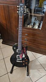 chitarra elettrica mai usata completa di tutto