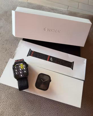 Apple watch 10 titanio 46 doppio cinturino