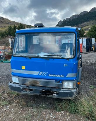 Camion Iveco 79-14 scarrabile