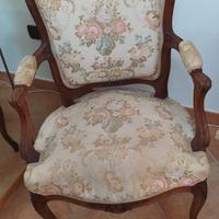 poltroncina antica dell'800 stile francese