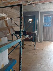 N.3 box /magazzini