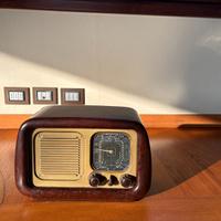Radio vintage a valvole