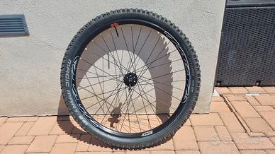 Ruota 27,5" ZTTO con copertone Swalbe 