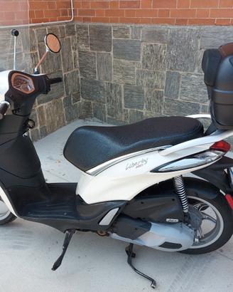 piaggio liberty 150 abs