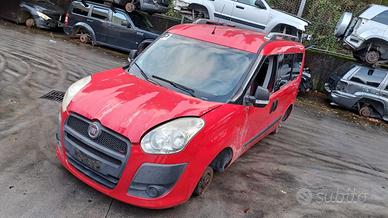FIAT DOBLO' 2010 SOLO PER RICAMBI
