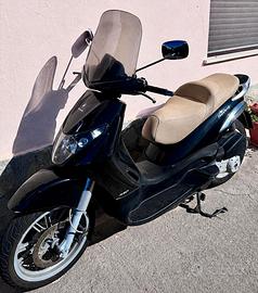 Piaggio Beverly 250