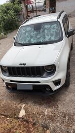 Jeep Renegade 4xe 240cv