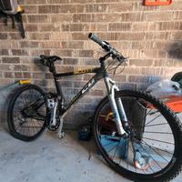 MTB Scott full carbon 26