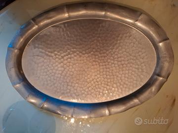 Vassoio in peltro martellato