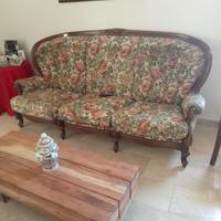 Divano e poltroncine vintage