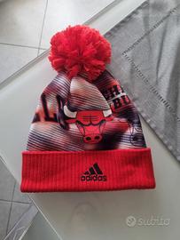 Berretto con pon pon adidas nba  Chicago Bulls Spo