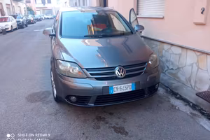 woswagen golf  plus 