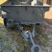 Rimorchio militare